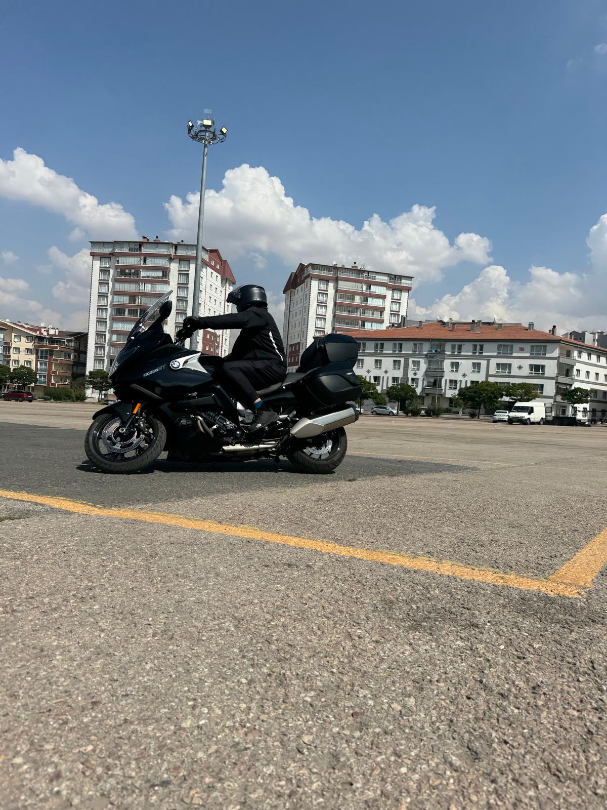 Hakimiyet Eğitimi
